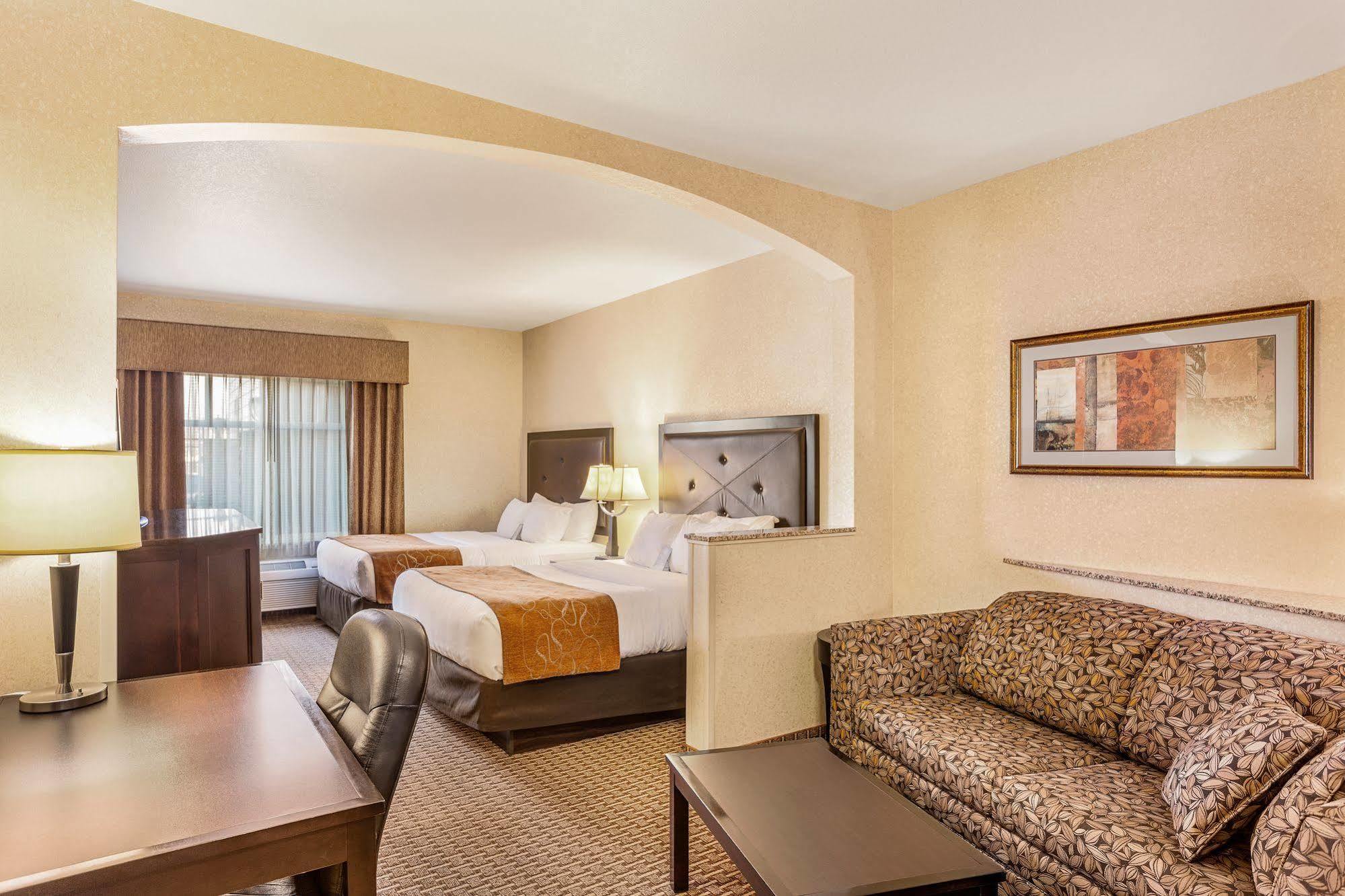 Comfort Suites מוזס לייק מראה חיצוני תמונה